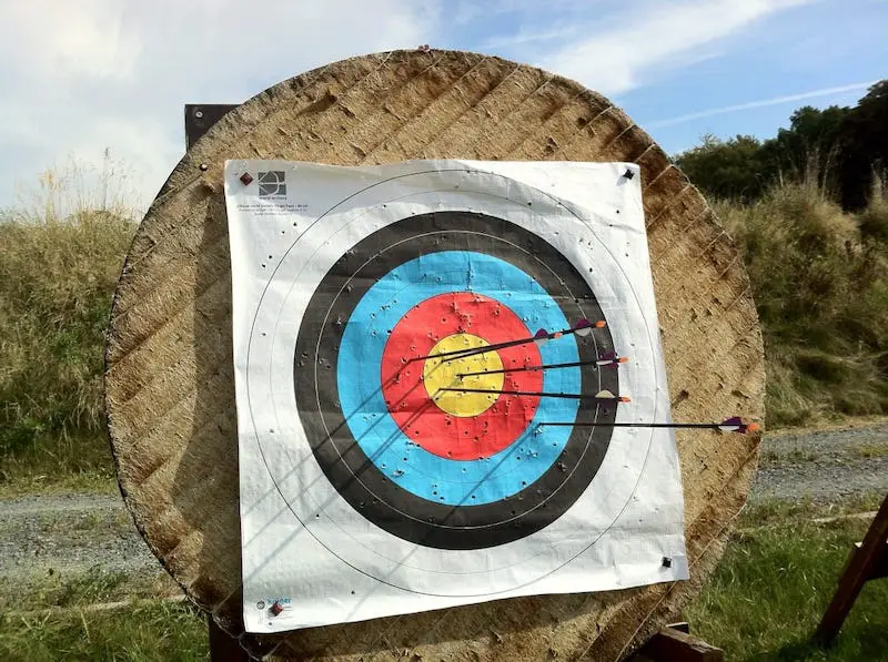 hay-bale-as-archery-target
